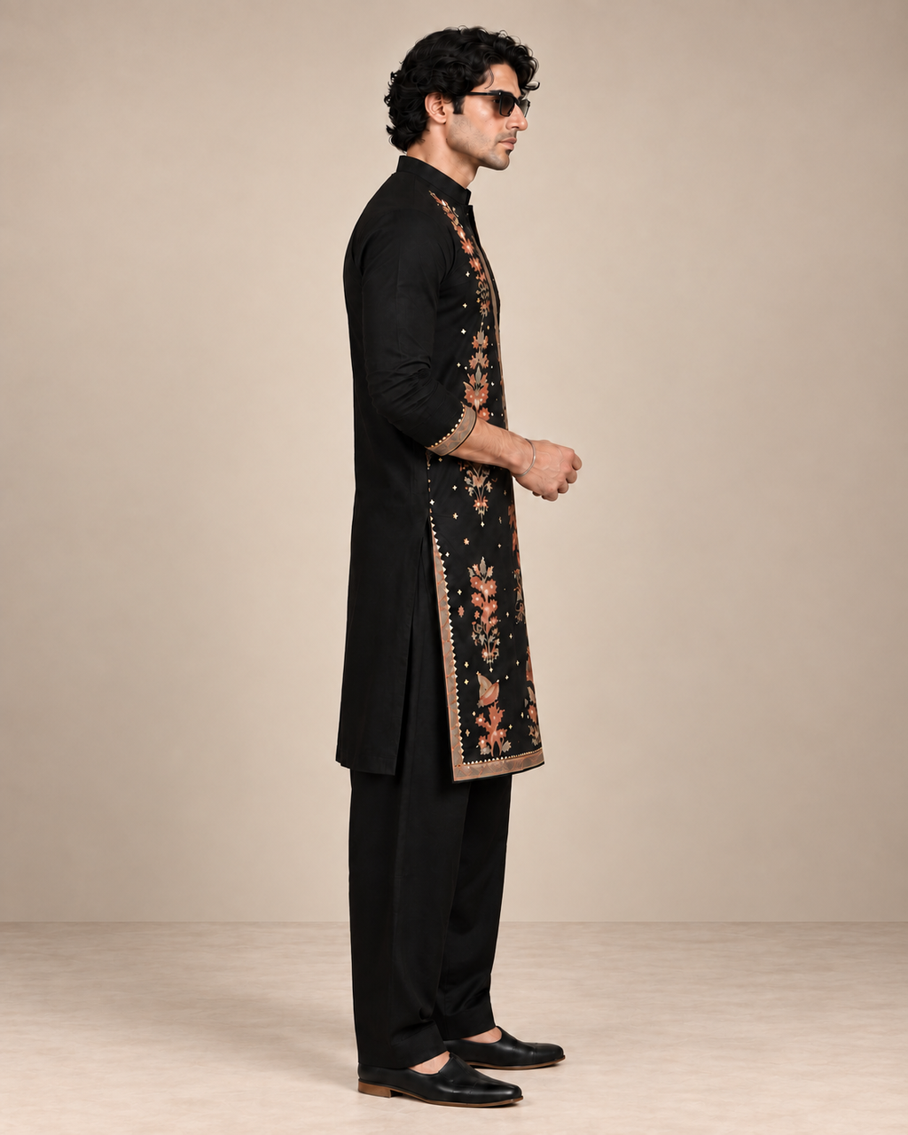 Zarqaan Black Embroidered Kurta Set